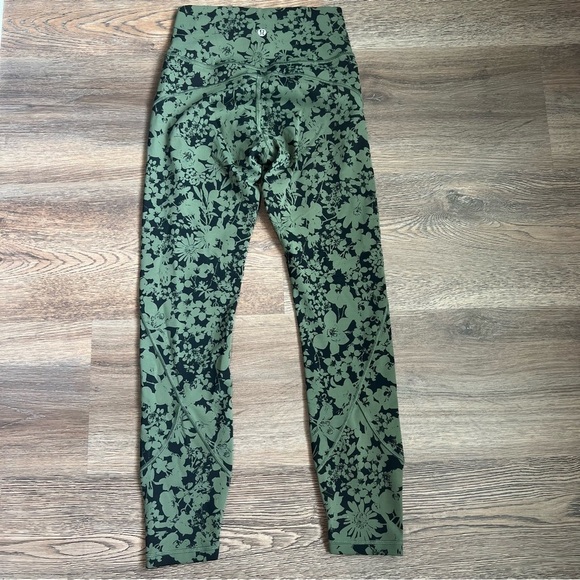 Lululemon In Movement 7/8 Tight *Everlux 25" Efflorescent Barracks Green Black - Picture 3 of 11